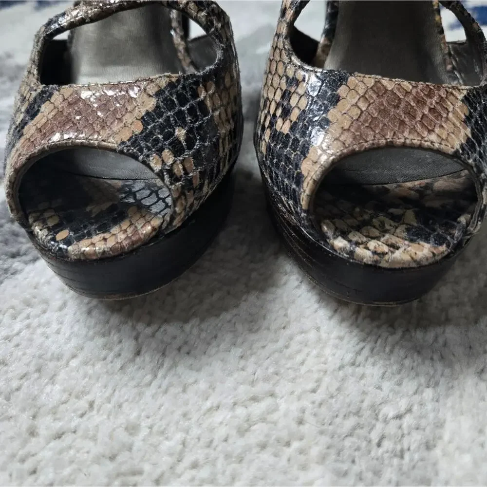 Stuart Weitzman Snakeskin Embossed Leather Peep Toe Stroppy Heels Size 6.5 Tan